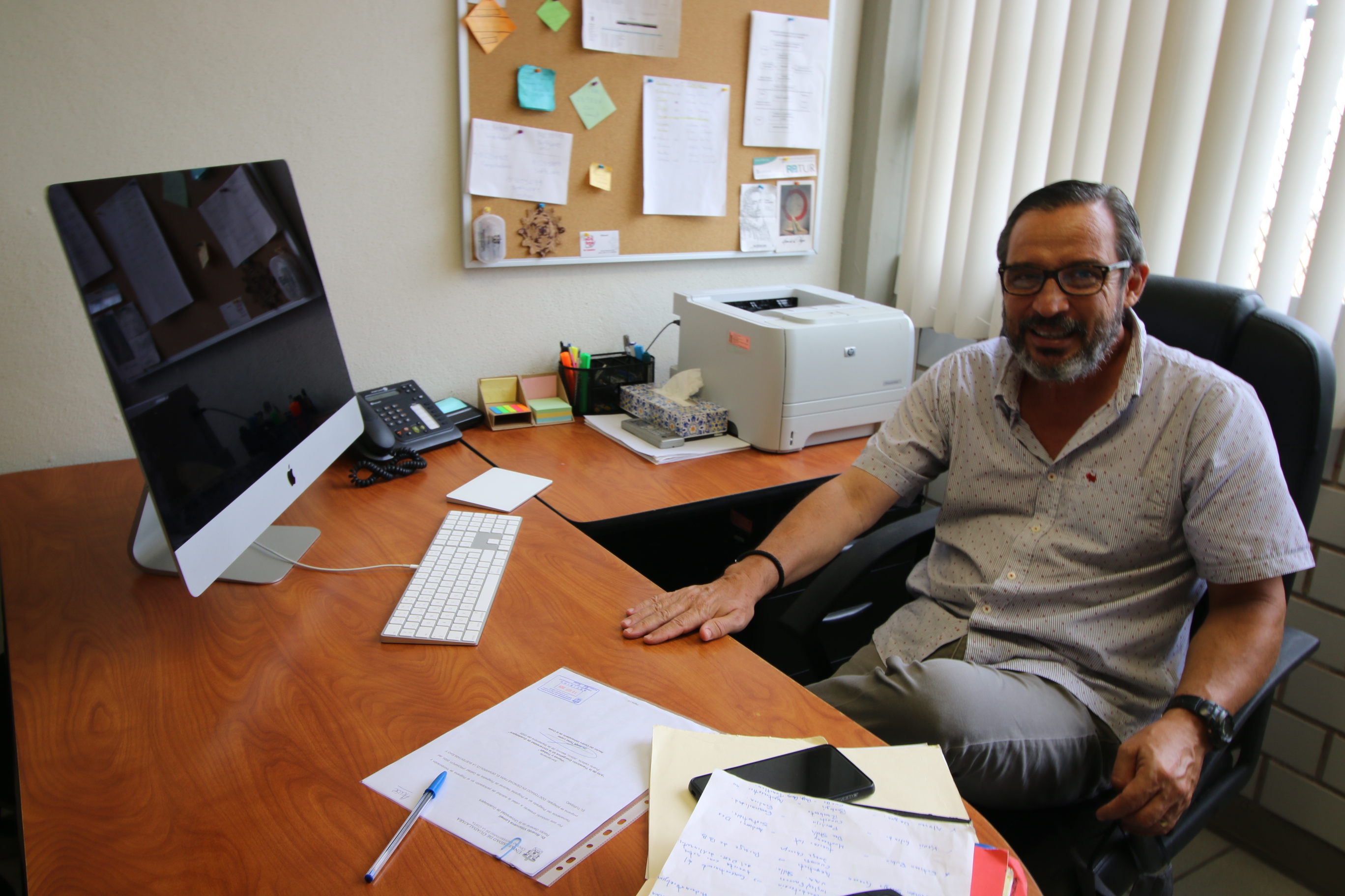 Doctor Carlos Gauna Ruiz de León, Coordinador del Doctorado en Ciencias para el Desarrollo, la Sustentabilidad y el Turismo