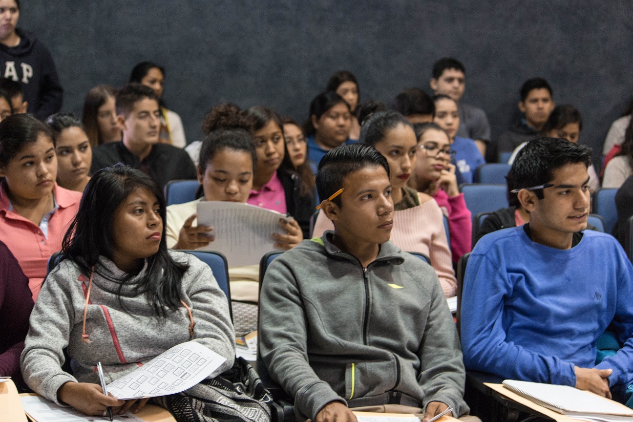 Los aspirantes pueden registrarse en línea en la página de la Coordinación de Control Escolar