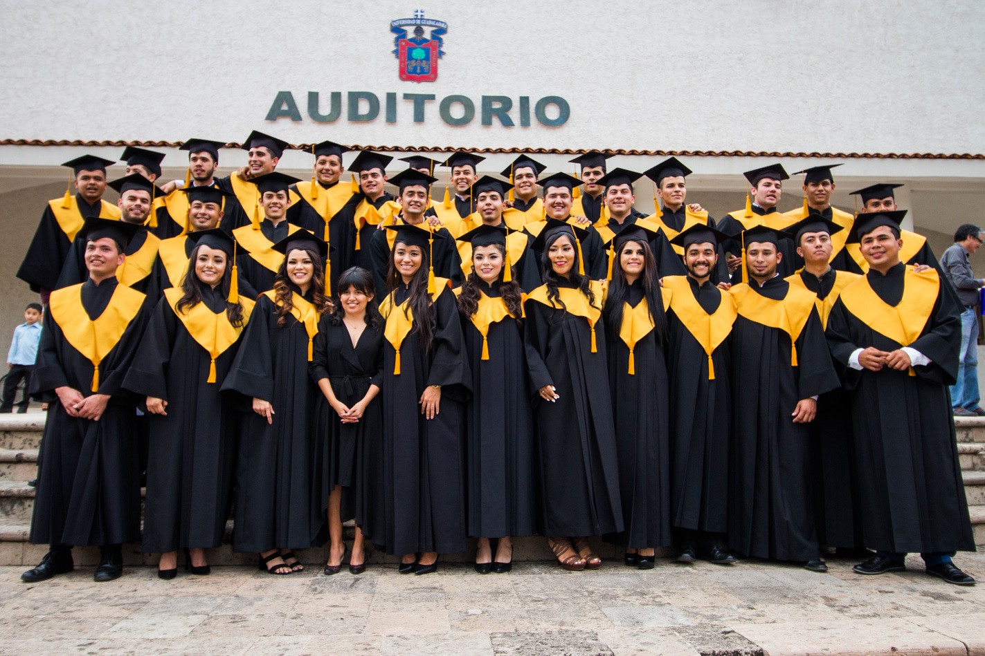 32 egresados integran la 3era. generación de Cultura Física y Deportes del CUCosta