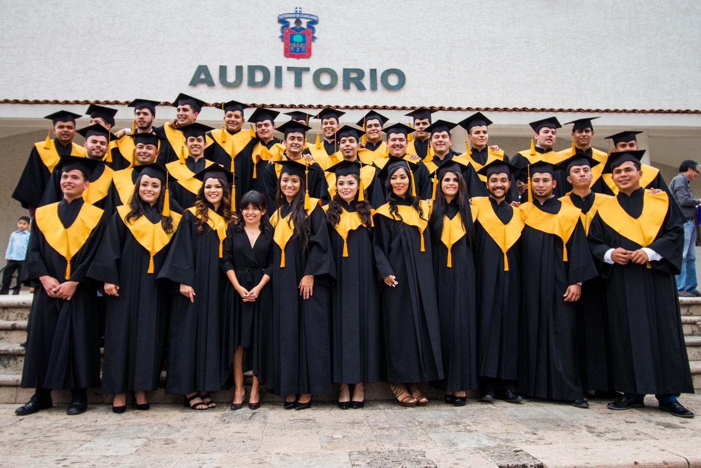 32 egresados integran la 3era. generación de Cultura Física y Deportes del CUCosta