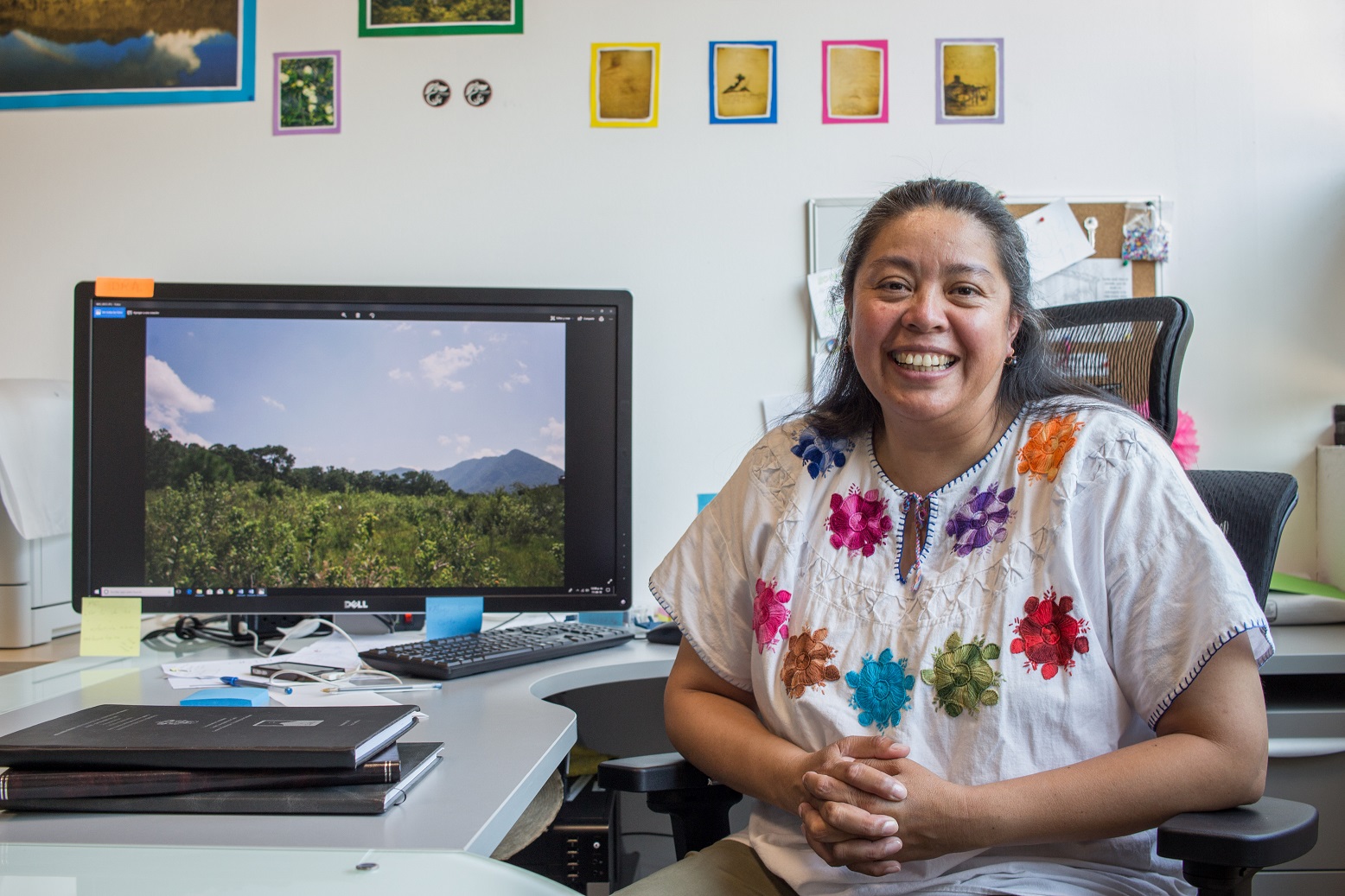 Dra. Araceli Zamora, investigadora del Departamento de Ciencias Exactas del CUCosta