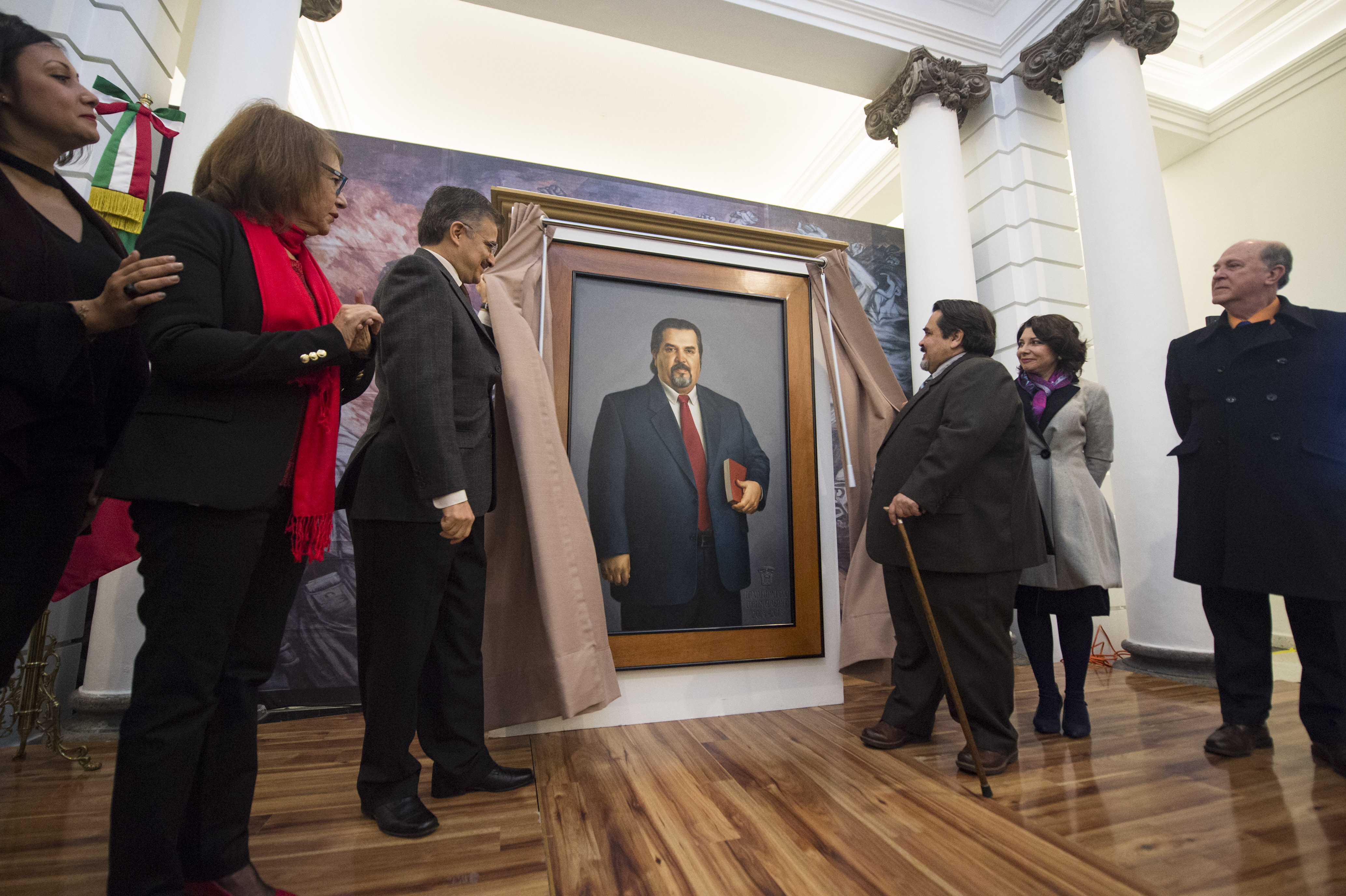 Develación del retrato al óleo del ex Rector general de la UdeG, Dr. Marco Antonio Cortés Guardado