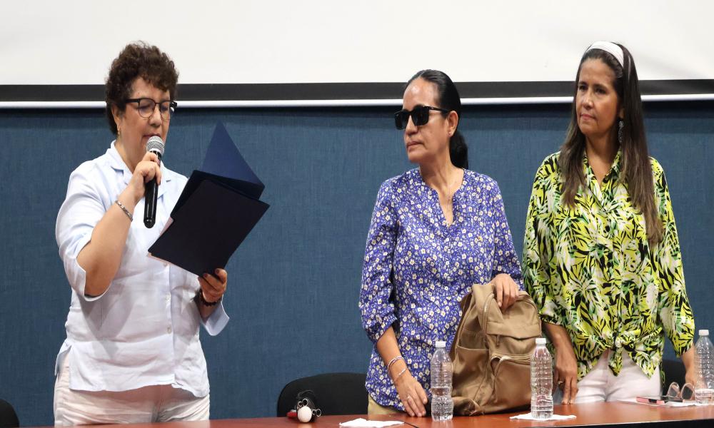 Ejemplo de vida, de la Lic. Rebeca Rodríguez que dejar de ver no le impidió hacer Turismo para personas con discapacidad