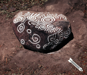 Peña grabada - Símbolos del sol