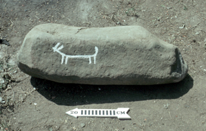 Estela - animales grabados