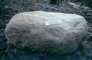 Peña grabada - Linea