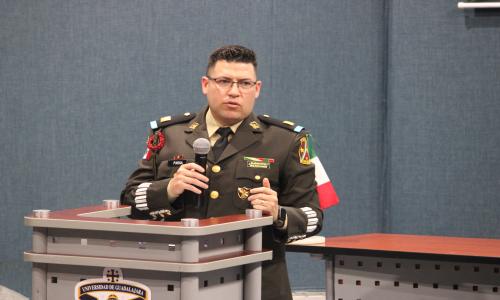 Estudiantes del CUCosta participan en conferencia sobre Seguridad Nacional