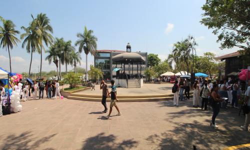 CUCosta realiza la “Feria de Patologías” con enfoque en salud mental y prevención