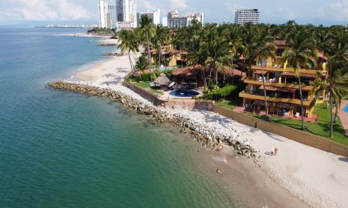 Playa Holi perdió más de 13 mil metros cuadrados de superficie en la última década: investigador del CUCosta