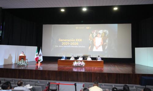 CUCosta celebra la graduación de 34 nuevos médicos cirujanos y parteros