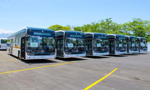 Mejora el transporte público a CUCosta con dos nuevas rutas eléctricas y transporte alimentador gratuito hasta el acceso principal 