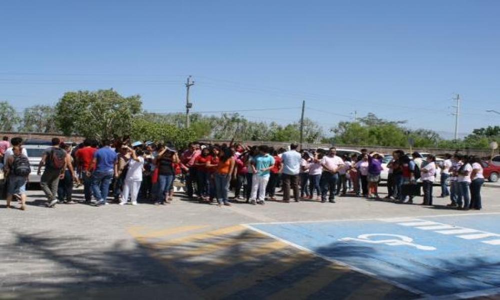Cerca de 2000 Personas Evacuadas en el CUCosta con Simulacro