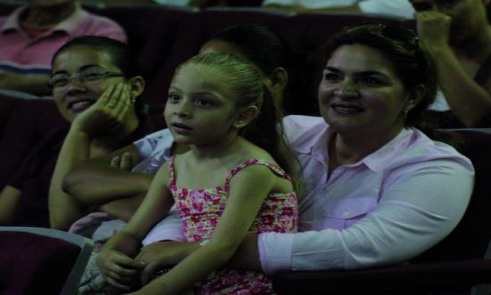 “La Magia de la Ciencia” en el CUCosta