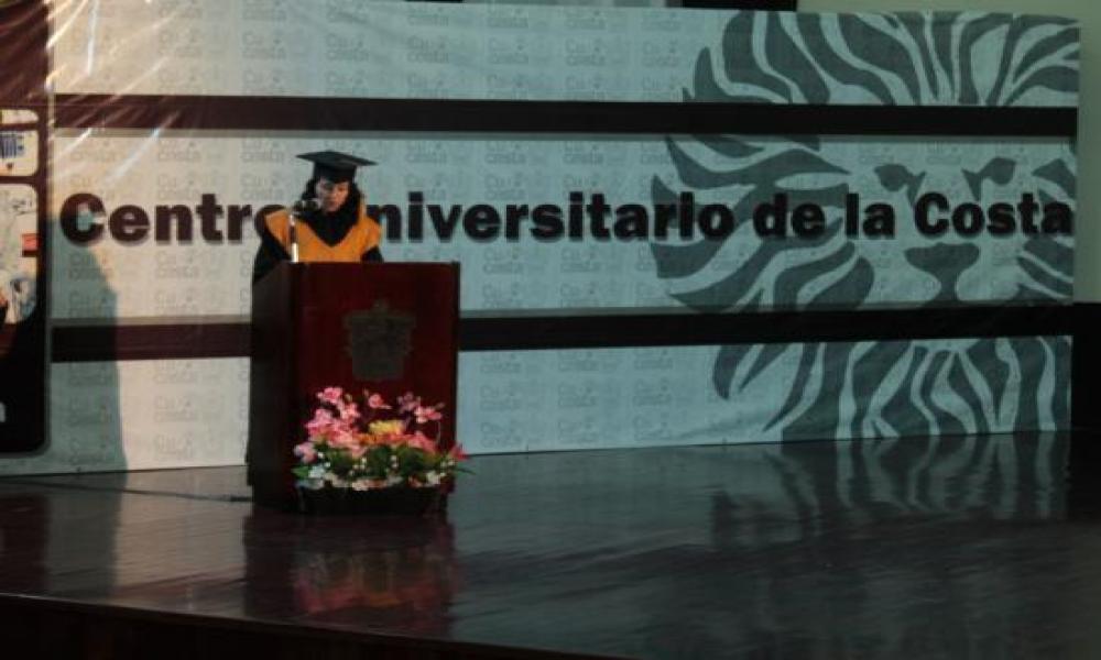 Se Titulan todos los Egresados de la XXX Generación de la Carrera de Abogados del CUCosta