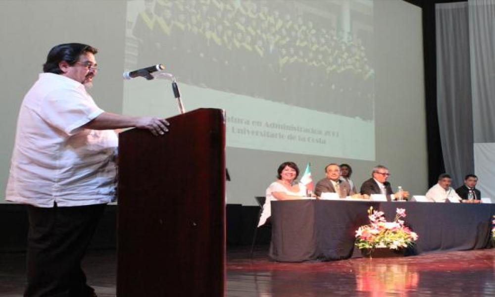 Egresa del CUCosta Licenciatura en Administración “Dr. Armando Soltero Macías”