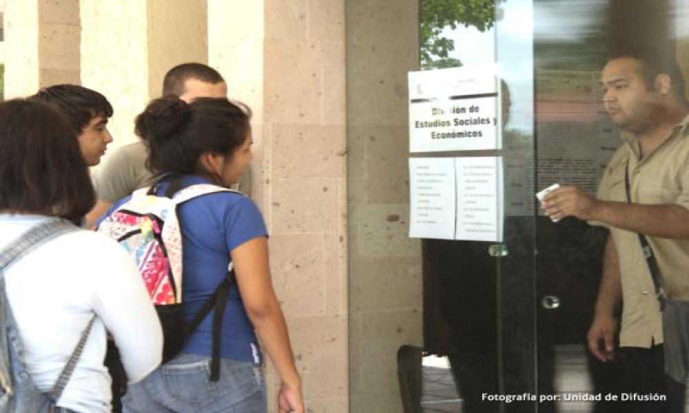 Alumnado del CUCosta elige a sus Consejeros en Blanco Proceso Electoral