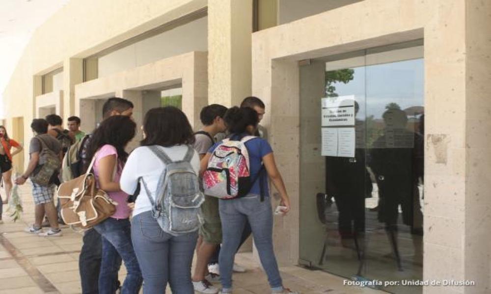 Alumnado del CUCosta elige a sus Consejeros en Blanco Proceso Electoral