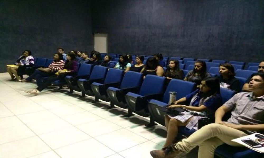 La Carrera en Artes Visuales presenta la conferencia “Reflexiones sobre la creación y la creatividad”