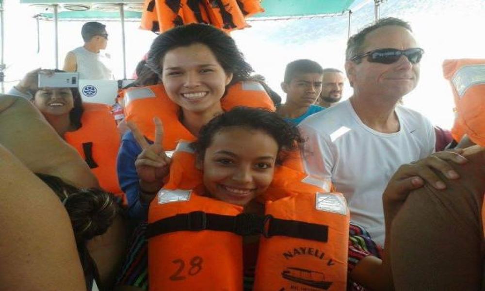 Estudiantes de Enfermería del CUCosta realizan atención médica a habitantes de la comunidad de Chimo