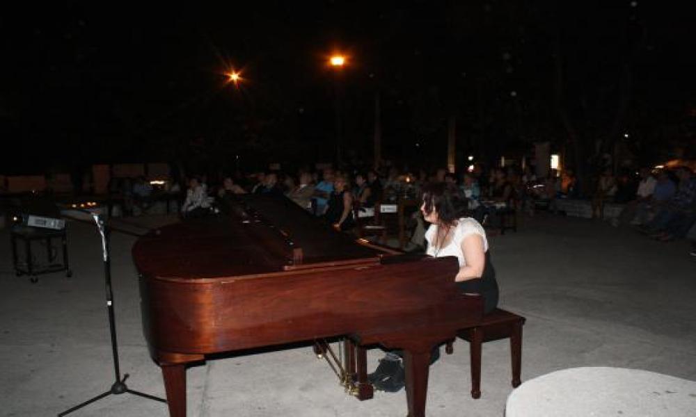 Proyección “Assunta Spina” en Biblioteca Los Mangos por parte del 15° FICPV