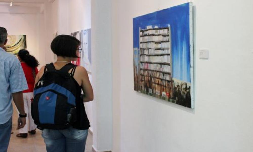 Exposición de Brian Maguire en el Museo Peter Gray del CUCosta