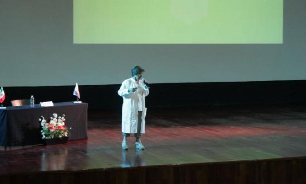 “Reacciones químicas que causan emociones” en Sábados en la Ciencia