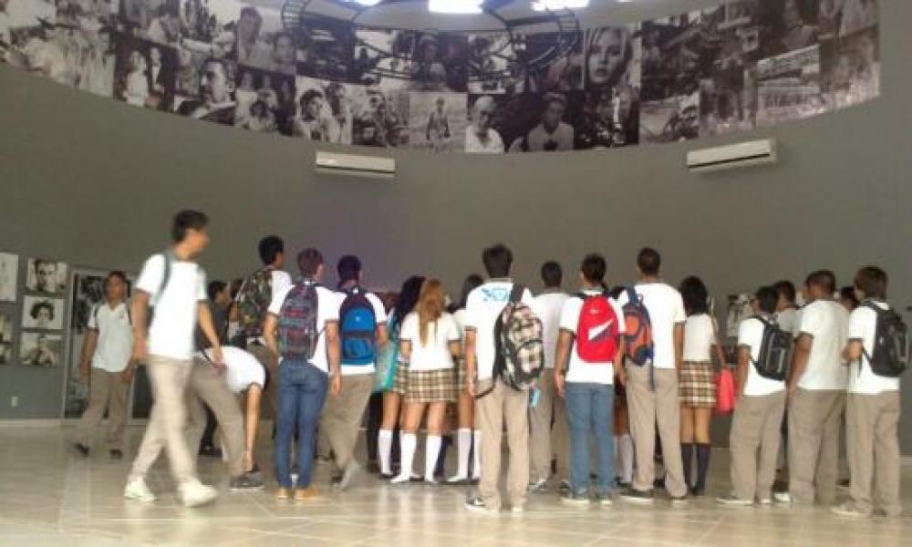 Estudiantes del COBAEJ visitan el CUCosta para conocer su oferta académica
