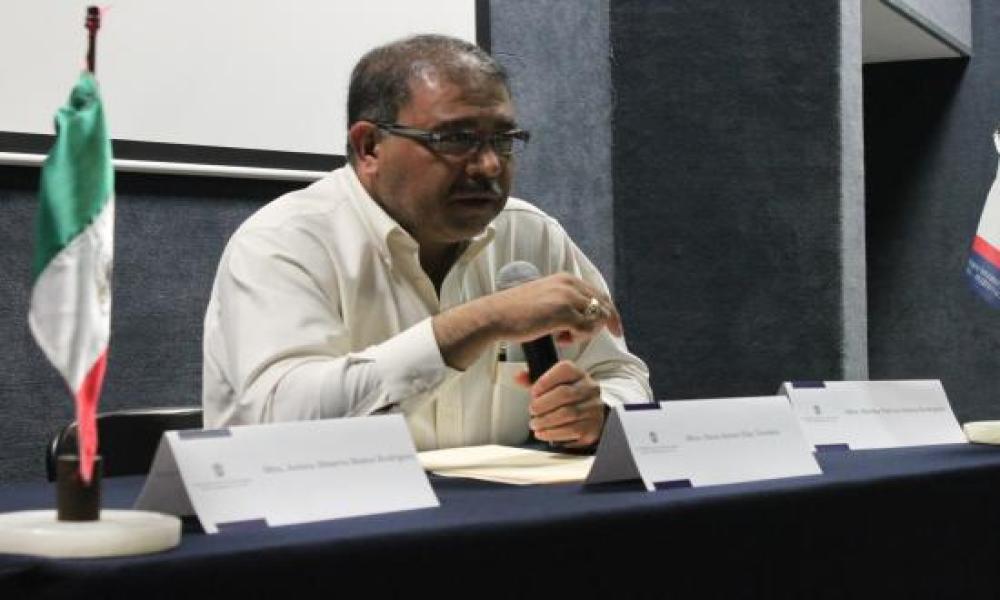 Conferencia en CUCosta sobre Implicaciones del Amparo en Derecho Penal