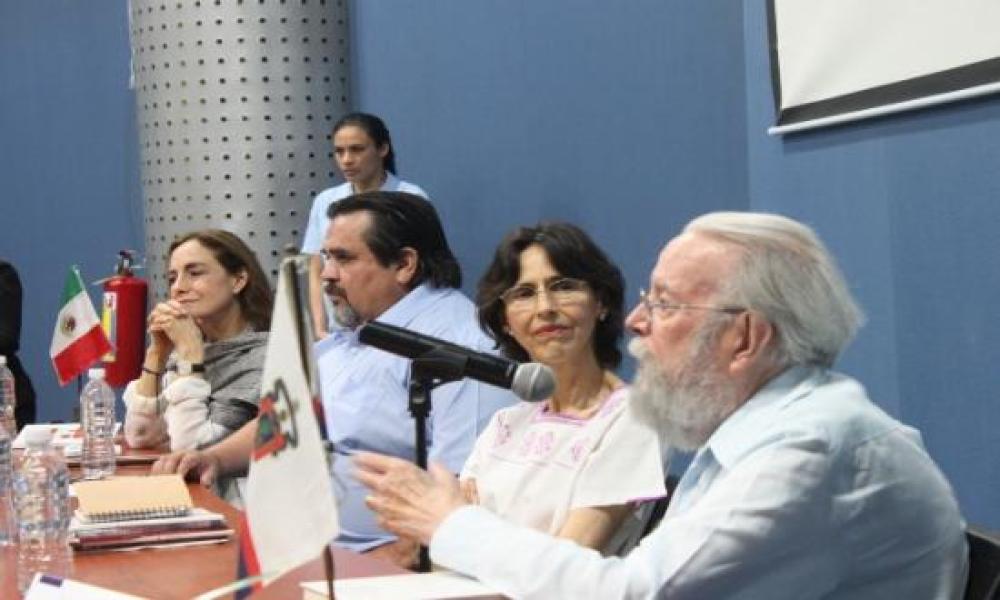 Letras en la Mar homenajea a Coral Bracho en CUCosta