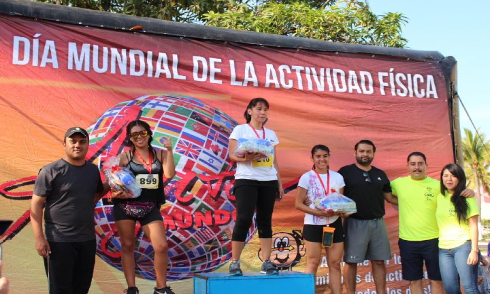 Reúne carrera recreativa a más de 300 participantes