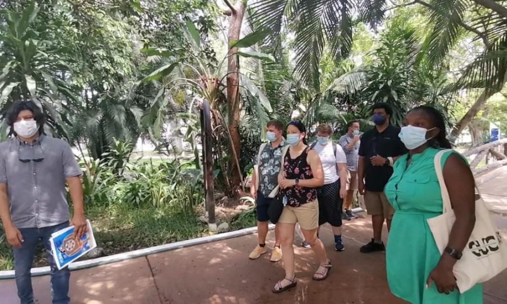 Visitan CUCosta estudiantes de posgrado de la Universidad del Norte de Illinois