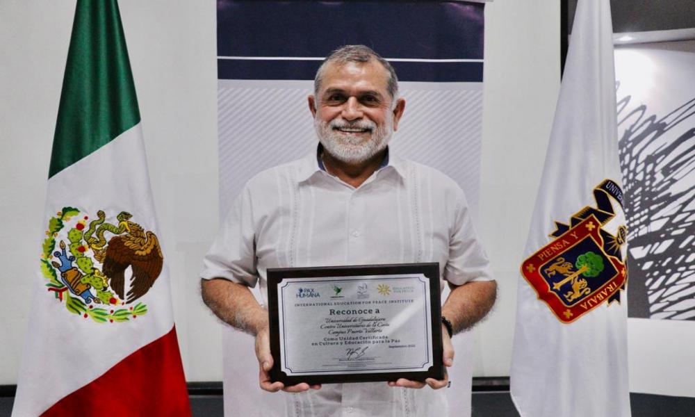 Obtiene CUCosta Certificación Internacional en Cultura y Educación por la Paz