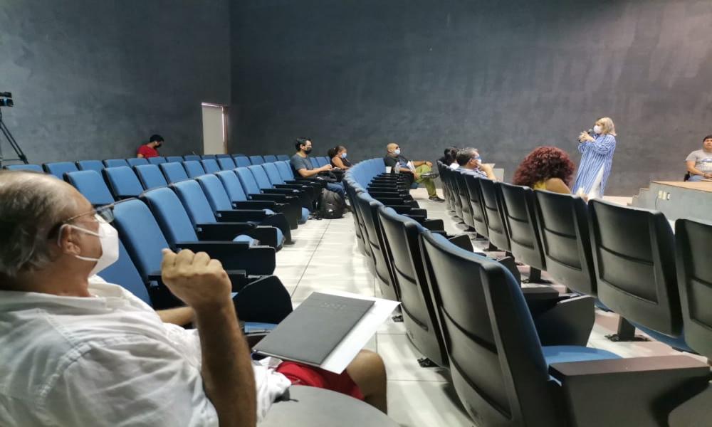 Se actualizan docentes sobre el Plan de Acción Tutorial del CUCosta