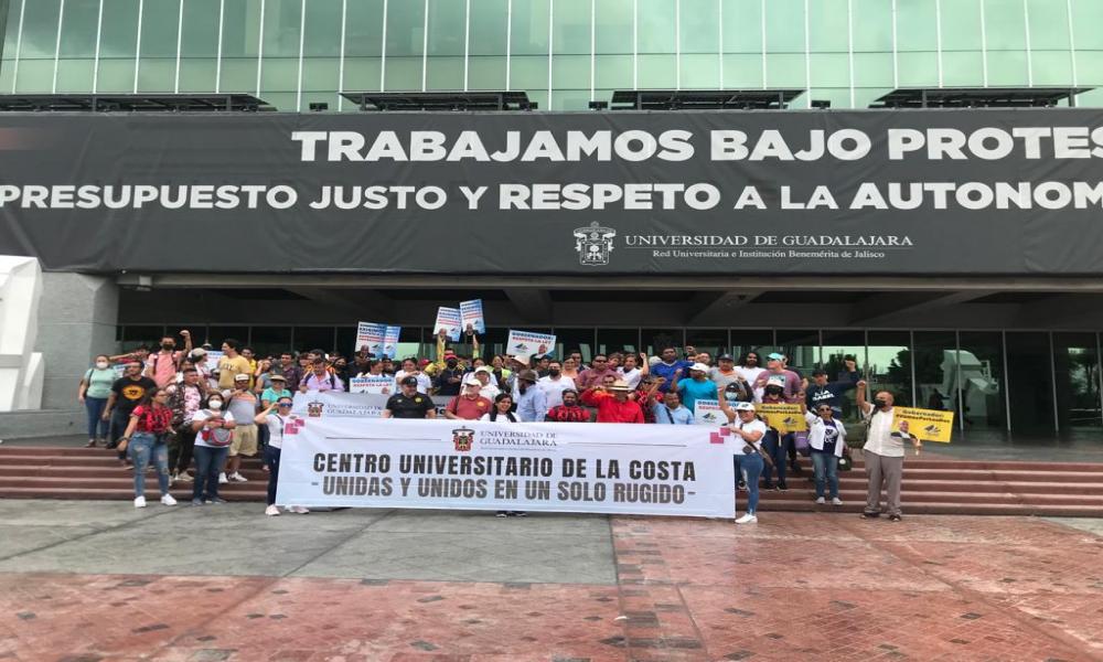 CUCosta marcha en defensa de la educación, la salud y el medio ambiente