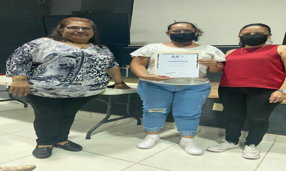 Ofrece CUCosta capacitación a sus colaboradores en Desarrollo Humano Integral