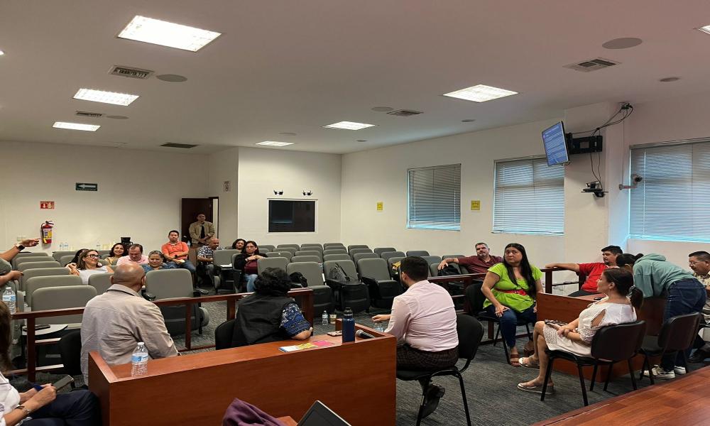 Continúa la capacitación a profesores en análisis de conflictos escolares