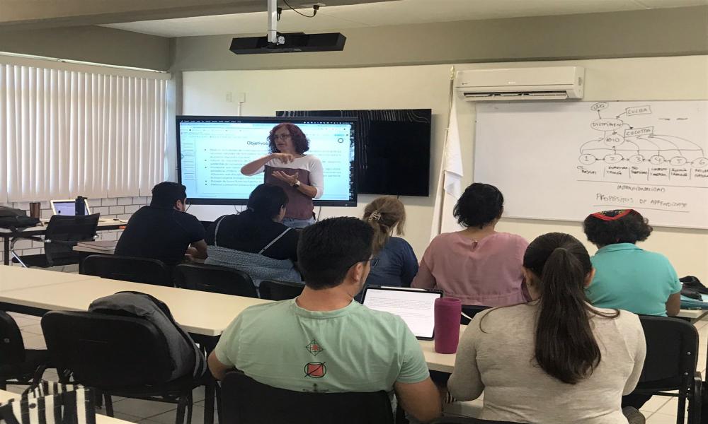 Actualizan Plan de Estudios de la Licenciatura en Biología