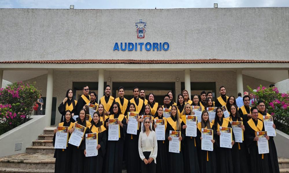 Egresa la XXVI Generación de la Licenciatura Médico Cirujano y Partero “Dra. Mara Liliana Tovar Peña”
