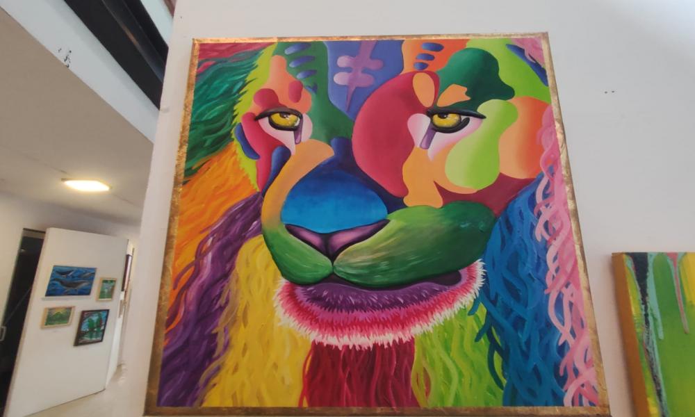 Exitosa jornada en “Sinergia” con obras artísticas del talento universitario y artistas invitados