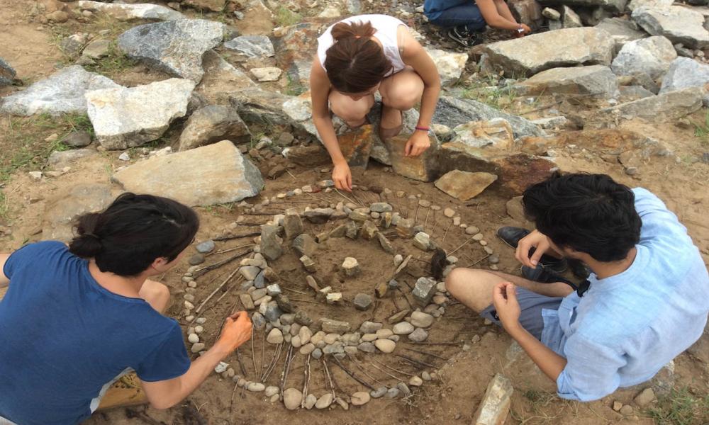Crean universitarios “Arte de la tierra” en Nuevo Vallarta