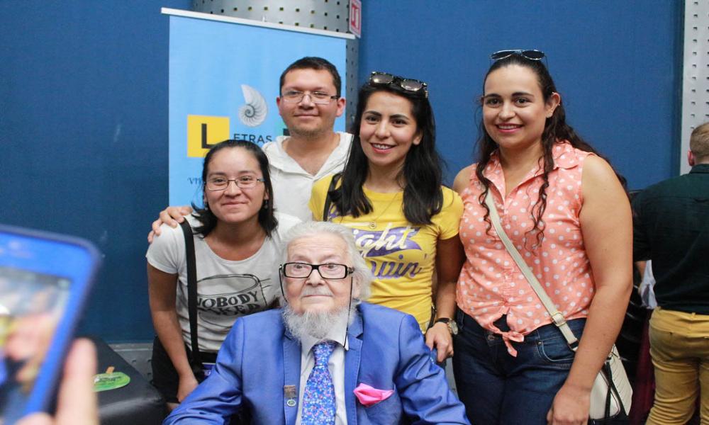 Fernando del Paso la agudeza del pensamiento y la locura saludable