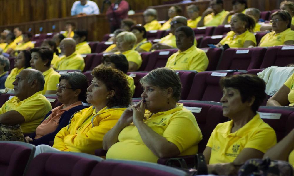 Cerca de 200 adultos mayores concluyen cursos del SUAM