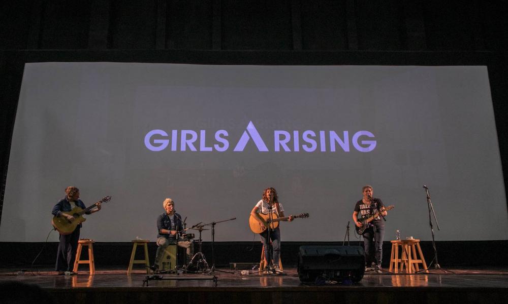 “Tu voz puede cambiar el mundo” Antigone Rising