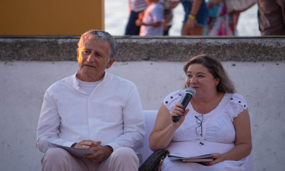 Con poesía vallartense inauguran octava edición de Letras en la Mar