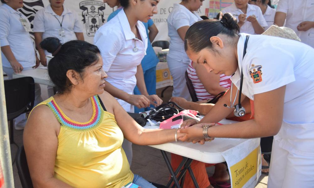 Brigadas Universitarias CUCosta atienden a cerca de tres mil personas