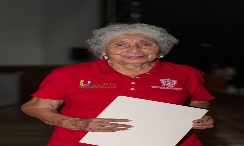 Adultos mayores del SUAM concluyen actividades del ciclo 2018-A