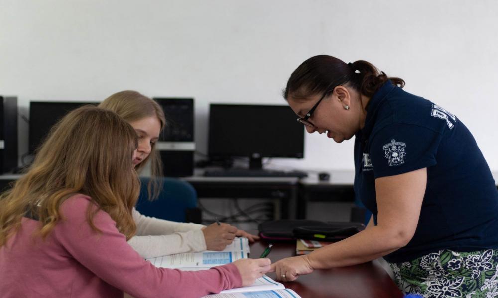 Estrechan lazos culturales y lingüísticos con el Programa de Español para Extranjeros