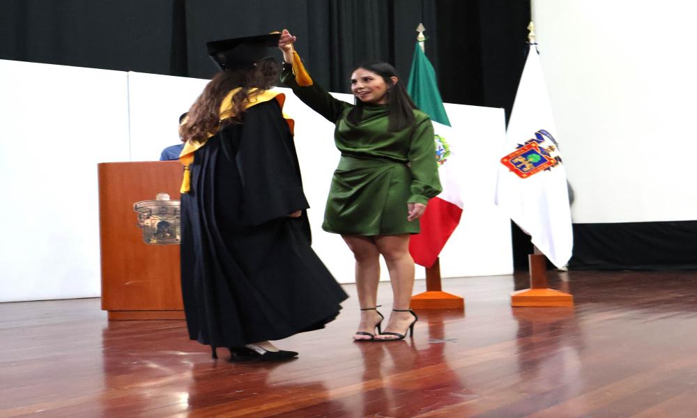 Egresaron 57 estudiantes de la carrera en Administración de la LIII Generación “Mtra. Julieta Vianney Madrigal Casian”