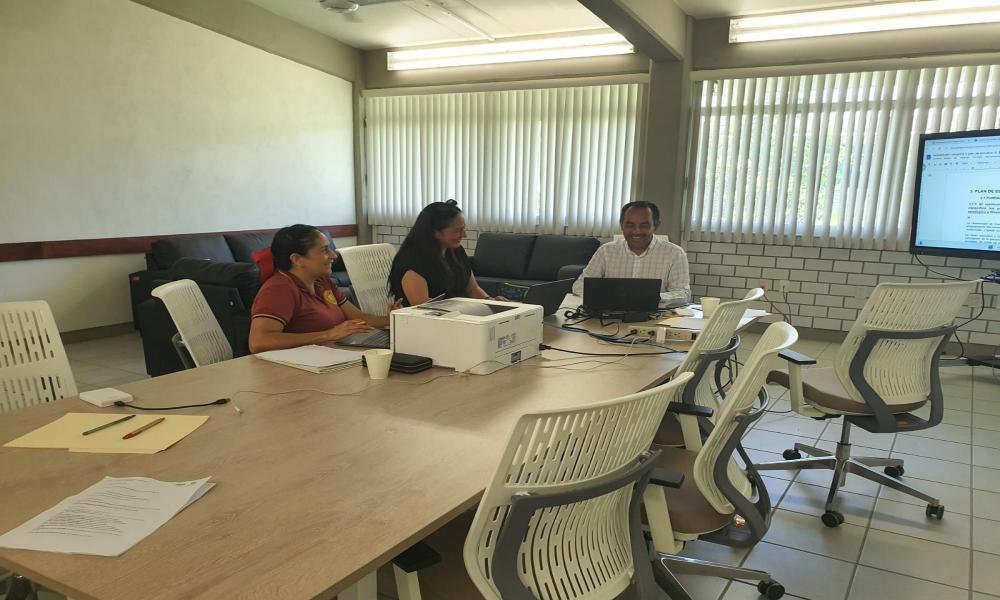 Se realiza la visita de evaluación a la carrera en Lic. en Cultura Fïsica y Deportes por COMACAF