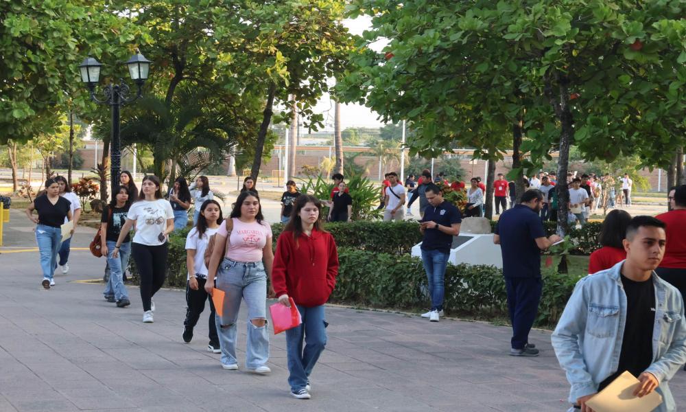 Acude al examen de admisión el 95.10% de los aspirantes registrados en CUCosta